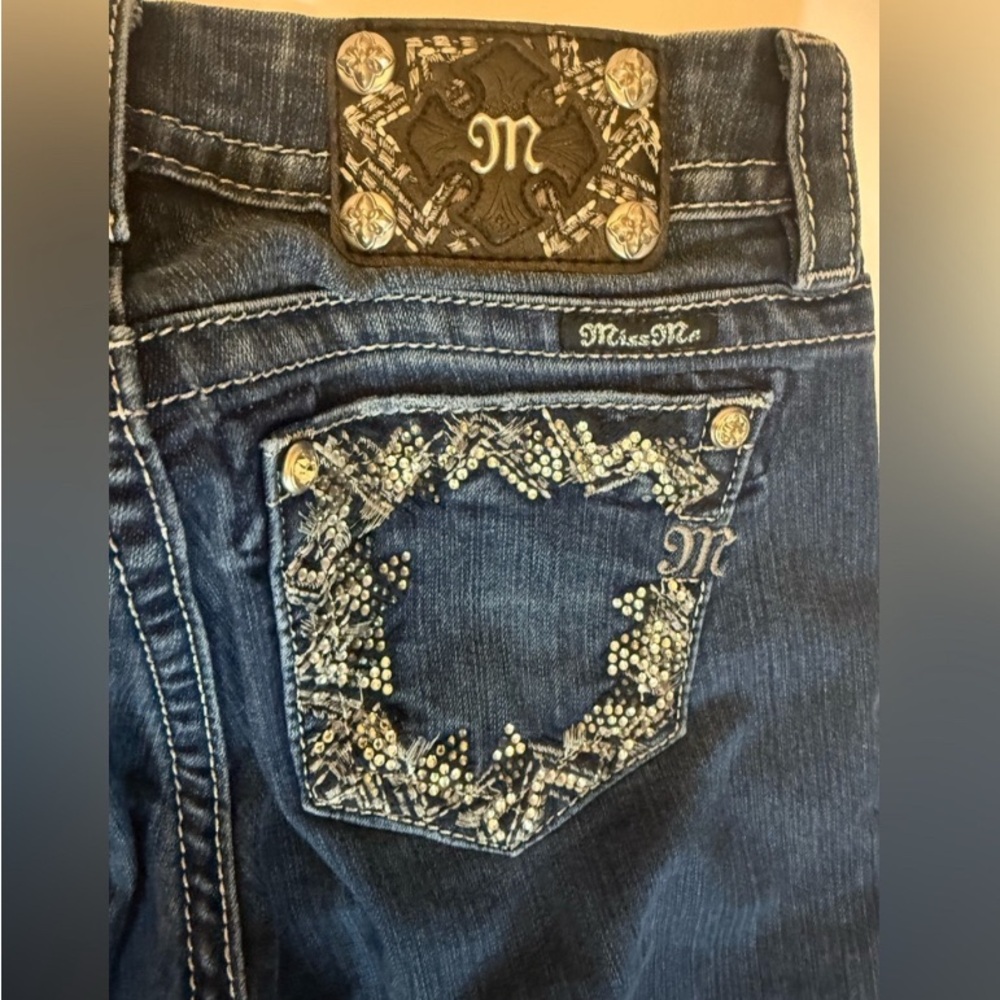 Y2K Miss Me wmns Jeans size 26 mid rise easy boot cut jeans STYLE NO:JE8221ES